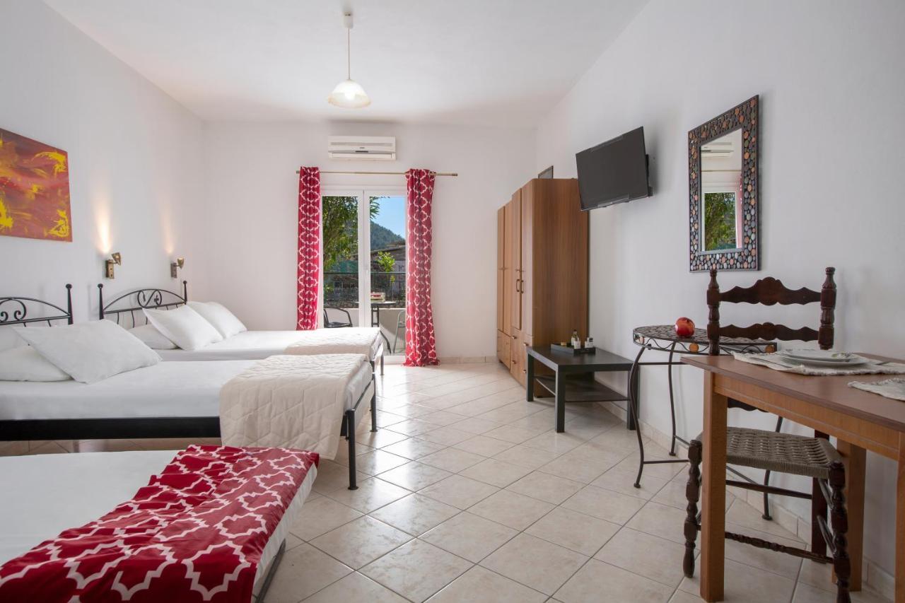 Spacious Studios Lefkada Mountain View Near Beach Dragano エクステリア 写真